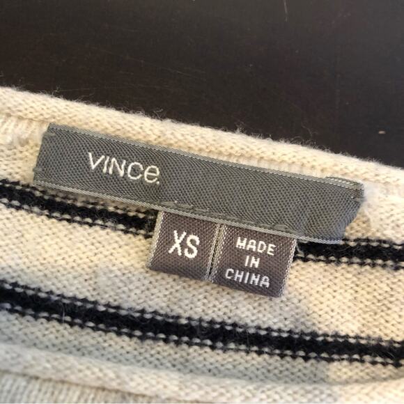 Vince oatmeal cream black striped wool cashmere sweater size Extra Small XS - Picture 15 of 16